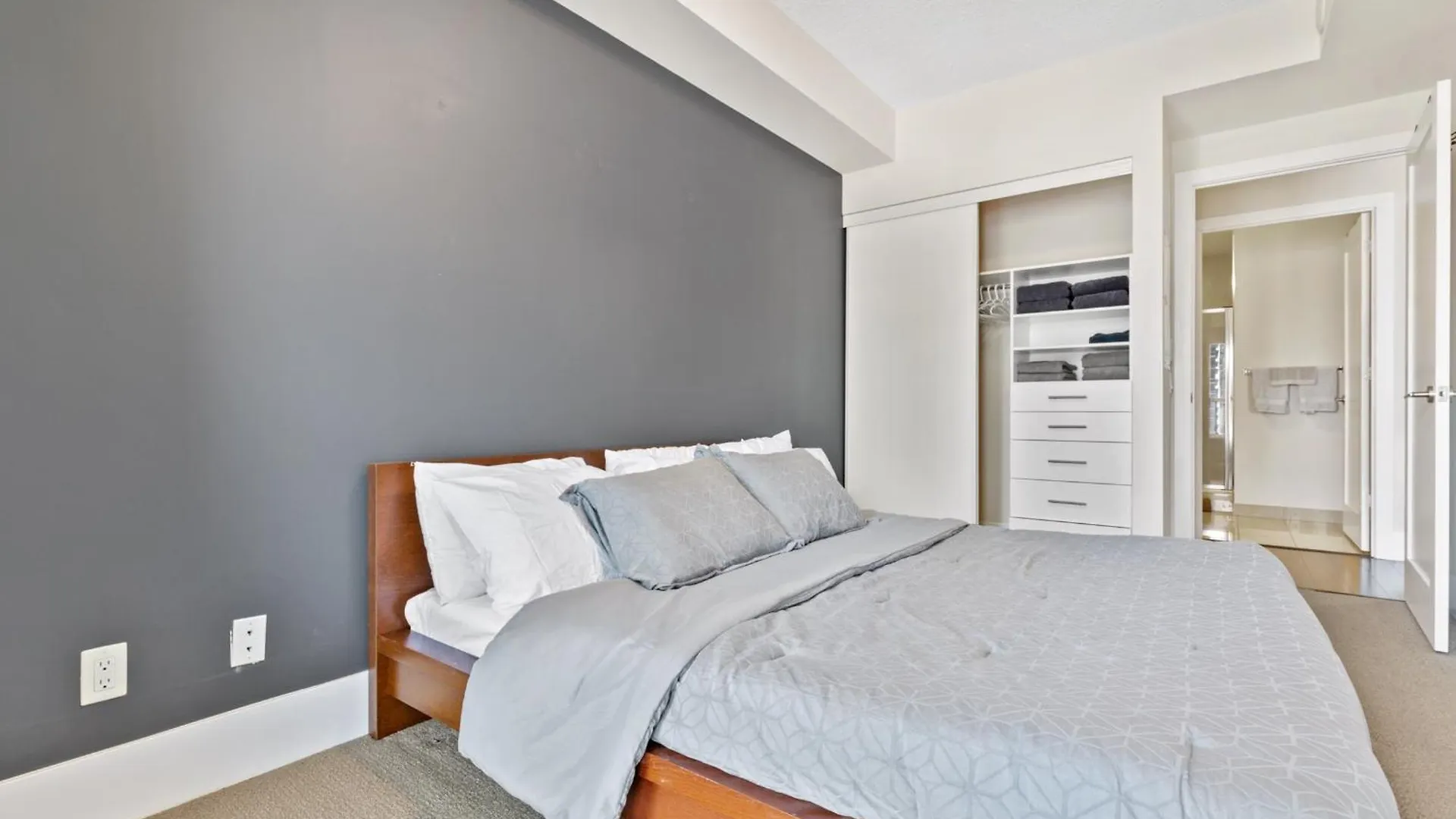 Cn Tower Lake View 2 Bedroom Suite Toronto 0*,  Canada