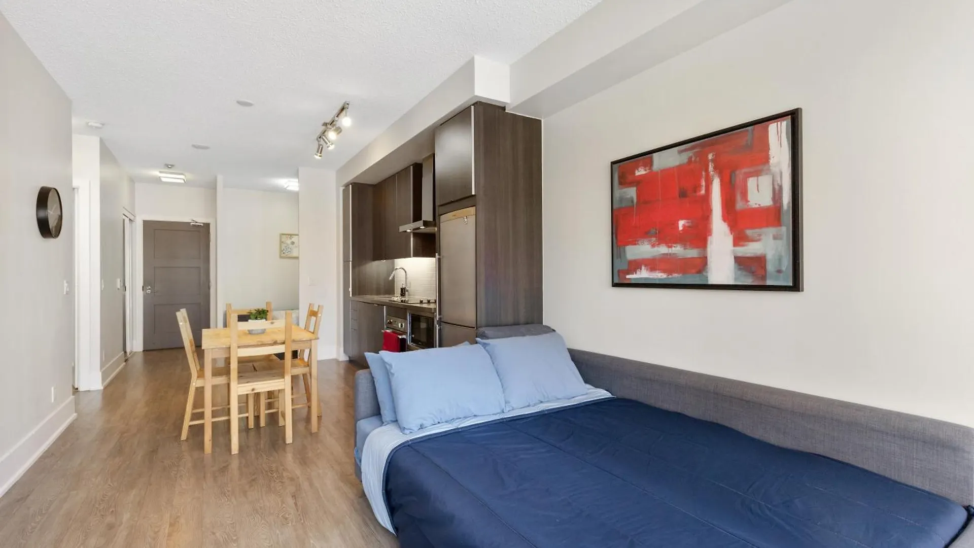 Cn Tower Lake View 2 Bedroom Suite Toronto
