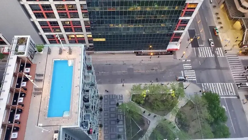 Cn Tower Lake View 2 Bedroom Suite Toronto Aparthotel