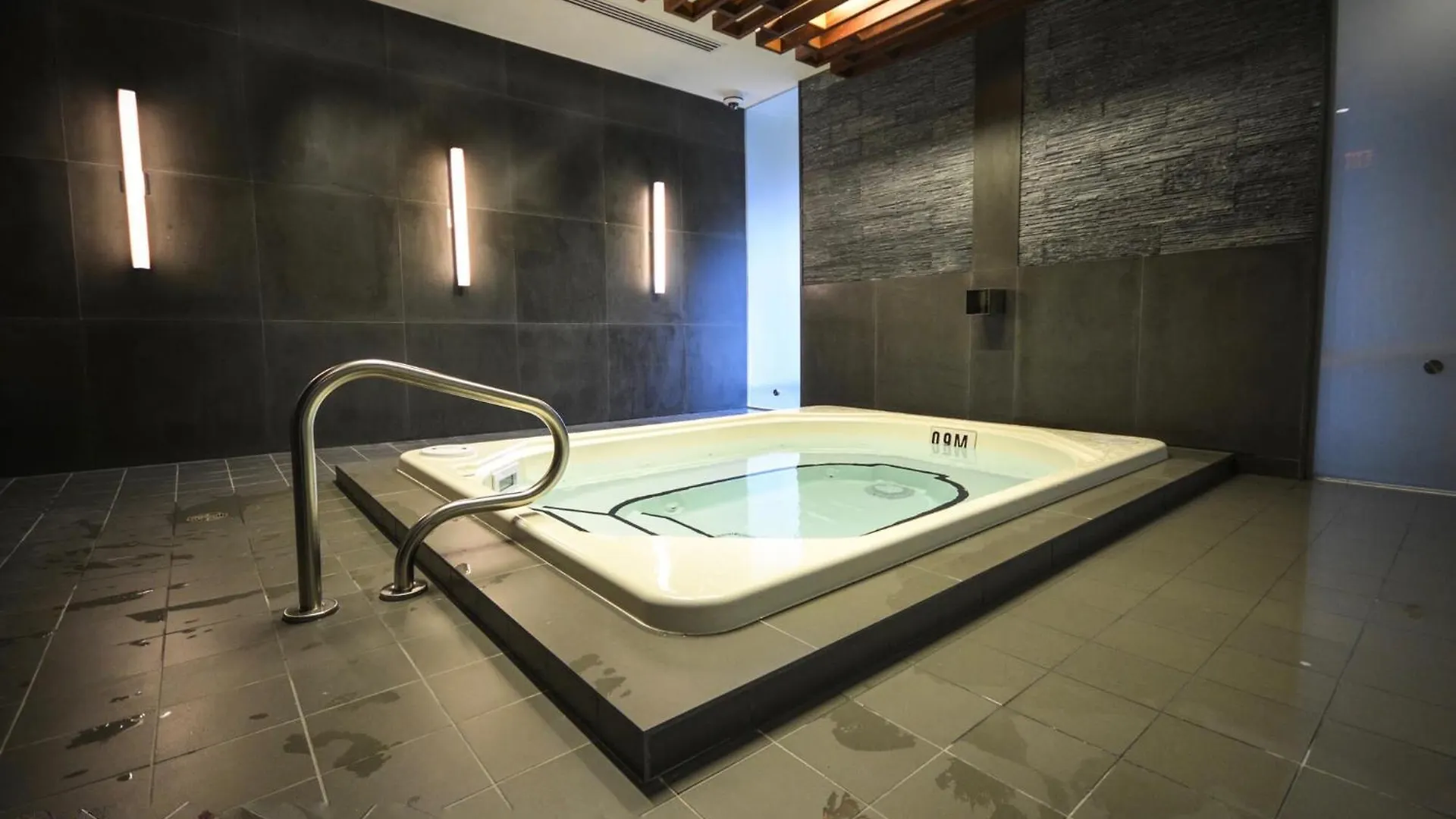 Cn Tower Lake View 2 Bedroom Suite Toronto 0*,